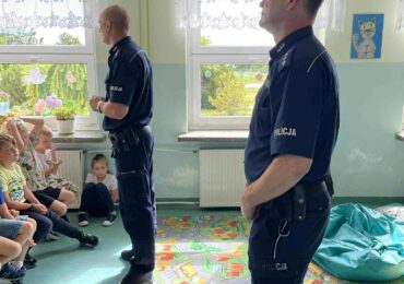 Spotkanie z policją - akcja Bezpieczne wakacje
